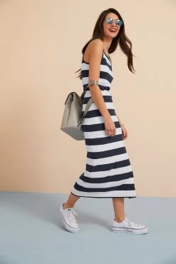 BASEFIELD Zonnebril Met Iets Spiegelende Glazen 17 BASEFIELD Zonnebril Met Iets Spiegelende Glazen -Beroemde Badkleding Winkel basefield zonnebril met iets spiegelende glazen zilver 7