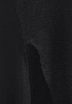 Beachtime Lange Top Met Een Asymmetrische Zoom -Beroemde Badkleding Winkel beachtime lange top met een asymmetrische zoom zwart 7