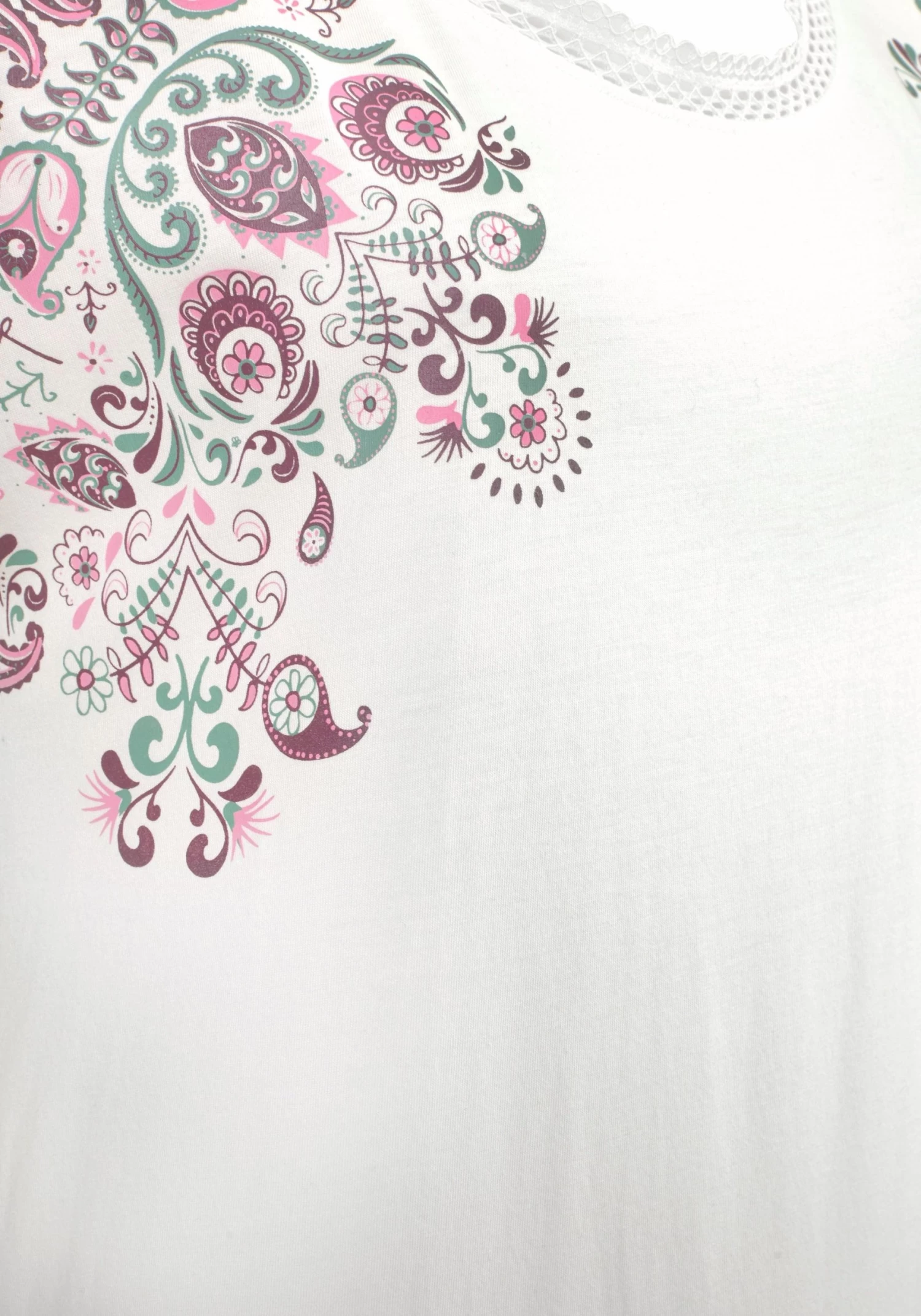 Beachtime T-shirt Met Fijne Kant Bij De Hals 5 Beachtime T-shirt Met Fijne Kant Bij De Hals - Image 5