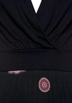 Beachtime Zomerjurk Met Neklijn Aan De Achterkant -Beroemde Badkleding Winkel beachtime zomerjurk met neklijn aan de achterkant zwart 10