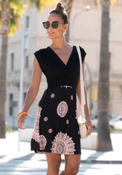 Beachtime Zomerjurk Met Neklijn Aan De Achterkant -Beroemde Badkleding Winkel beachtime zomerjurk met neklijn aan de achterkant zwart 8