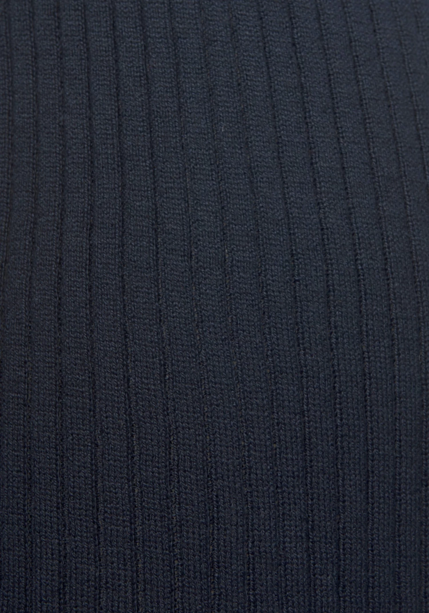 Bench. Loungebroek Met Iets Uitlopende Pijpen 6 Bench. Loungebroek Met Iets Uitlopende Pijpen - Image 6