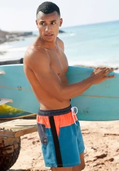 Bench. Zwemshort Davis In Colourblocking-design 21 Bench. Zwemshort Davis In Colourblocking-design -Beroemde Badkleding Winkel bench zwemshort davis in colourblocking design multicolor 4