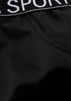 Bench. Zwemshort Yva Met Bench-opschrift -Beroemde Badkleding Winkel bench zwemshort yva met bench opschrift zwart 6