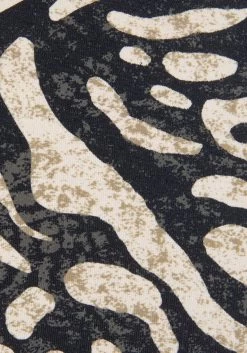 Bruno Banani Triangelbikini In Trendy Animal-print 21 Bruno Banani Triangelbikini In Trendy Animal-print -Beroemde Badkleding Winkel bruno banani triangelbikini in trendy animal print bruin 5