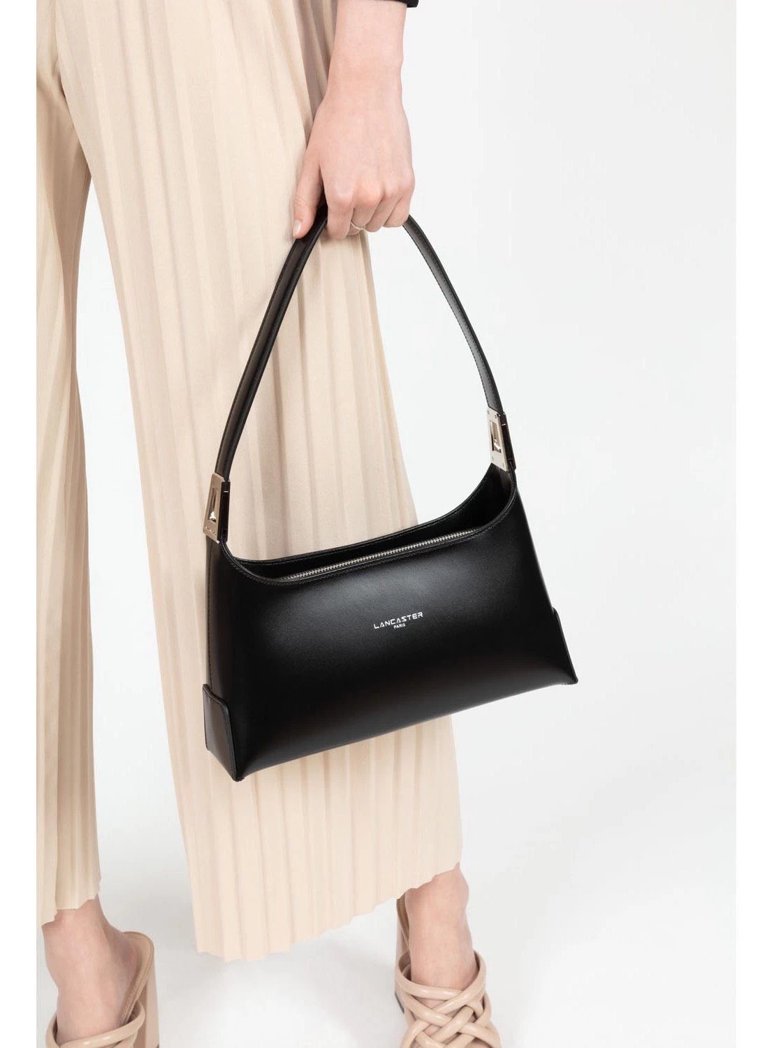LANCASTER Schoudertas Suave Ace In Een Eenvoudige Look 2 LANCASTER Schoudertas Suave Ace In Een Eenvoudige Look - Image 2