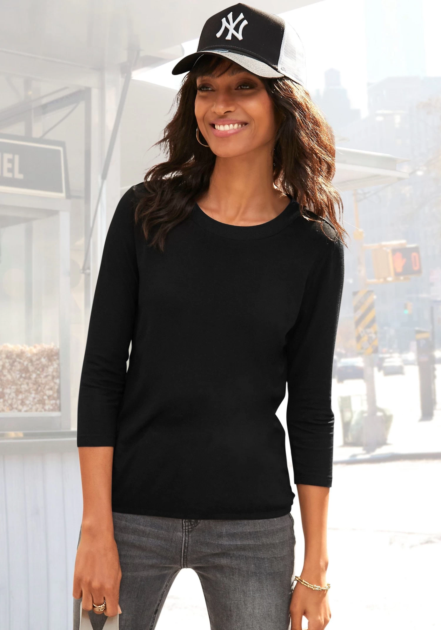 Vivance Shirt Met 3/4-mouwen Met Kleine Opening En Goudkleurige Sierknoop Bij De Hals (Set Van 2) 11 Vivance Shirt Met 3/4-mouwen Met Kleine Opening En Goudkleurige Sierknoop Bij De Hals (Set Van 2) - Image 11