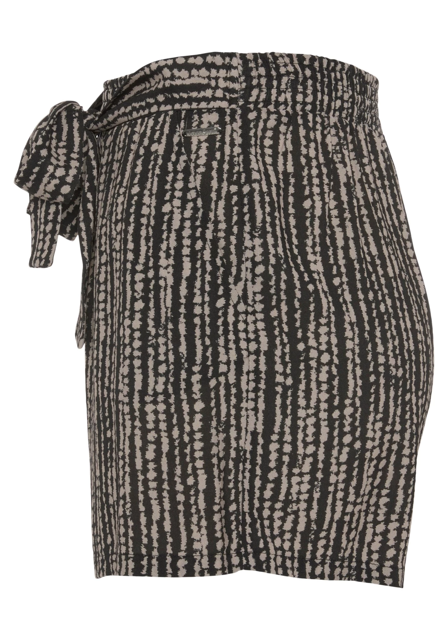 Laura Scott Short 8 Laura Scott Short - Image 8