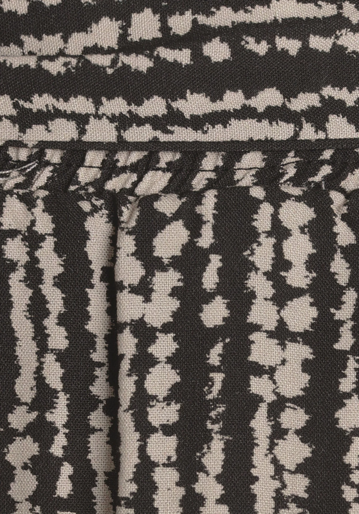 Laura Scott Short 9 Laura Scott Short - Image 9