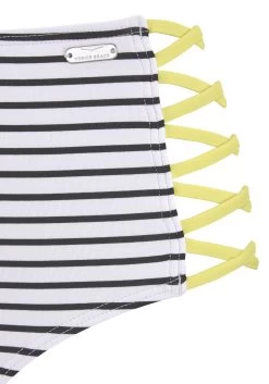 Venice Beach Highwaist-bikinibroekje CAMIE Met Gekruiste Bandjes Opzij 19 Venice Beach Highwaist-bikinibroekje CAMIE Met Gekruiste Bandjes Opzij -Beroemde Badkleding Winkel venice beach highwaist bikinibroekje camie met gekruiste bandjes opzij wit 9