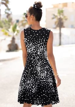 Vivance Jerseyjurk Met Stippenprint (Met Een Bindceintuur) 20 Vivance Jerseyjurk Met Stippenprint (Met Een Bindceintuur) -Beroemde Badkleding Winkel vivance jerseyjurk met stippenprint met een bindceintuur zwart 4