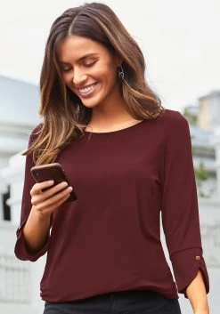 Vivance T-shirt Met Modieus Gehaakte Kant -Beroemde Badkleding Winkel vivance shirt met 3 4 mouwen met modieuze manchetten en goudkleurige knopen rood