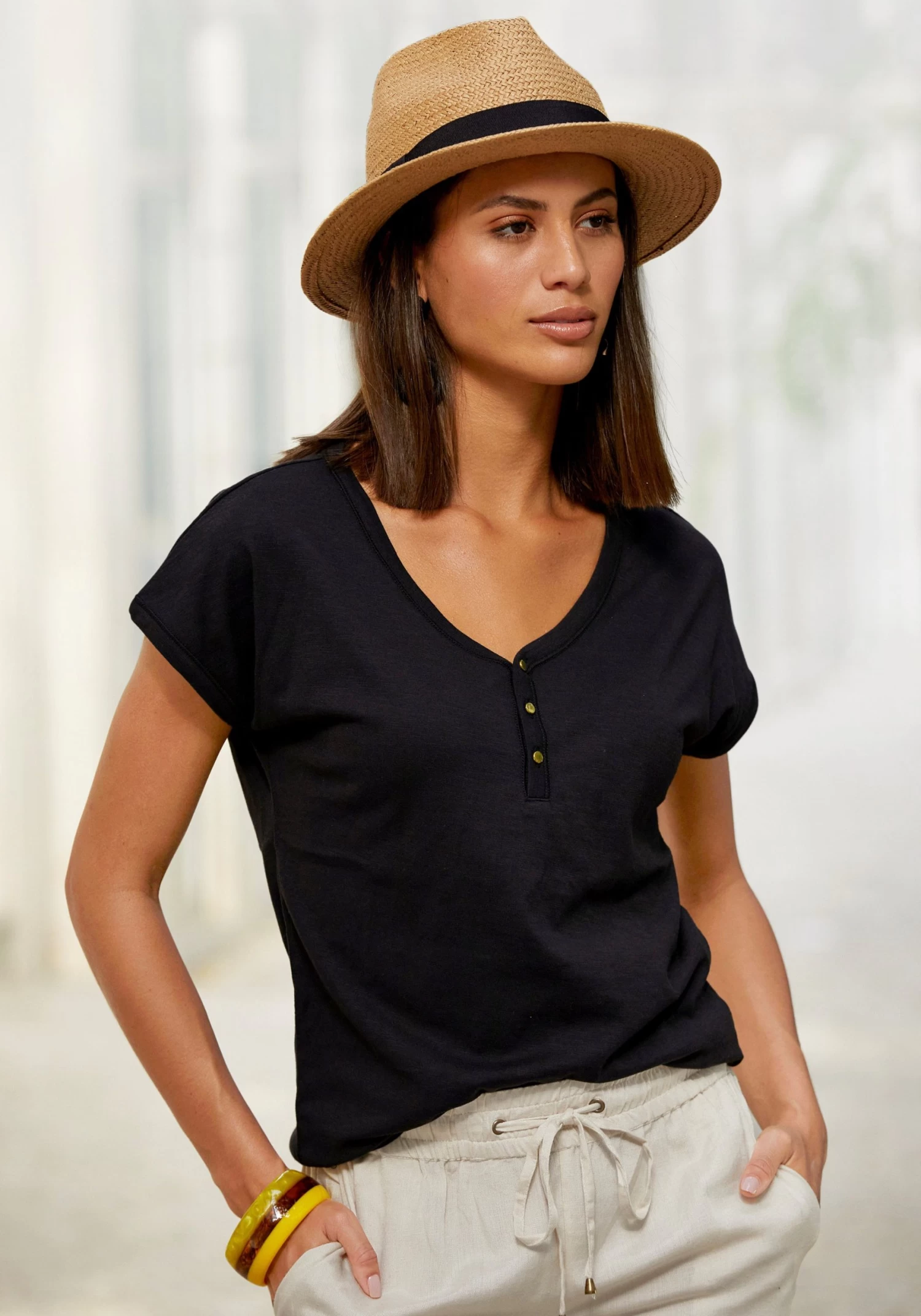 Vivance T-shirt Met Knoopsluiting En Goudkleurige Knopen (Set Van 2) 2 Vivance T-shirt Met Knoopsluiting En Goudkleurige Knopen (Set Van 2) - Afbeelding 2