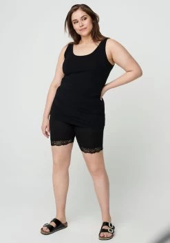 Zizzi Short Met Kanten Detail -Beroemde Badkleding Winkel zizzi short met kanten detail zwart 5